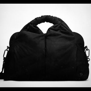 Lululemon Gathered Handle Gym Bag 14L. NWOT.